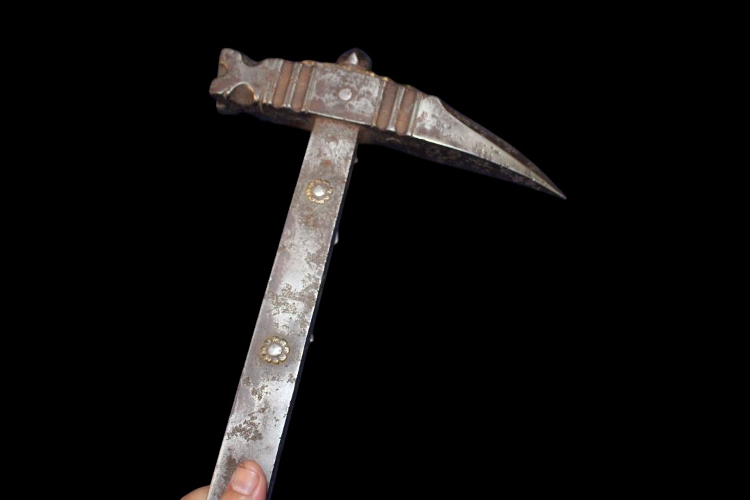 Historic war hammer